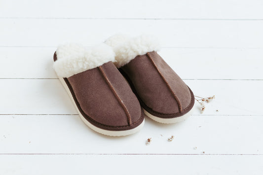 Leather merino wool slippers with hard sole
